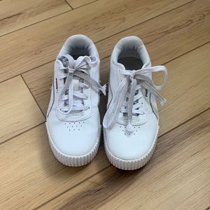 Girls white puma sneakers